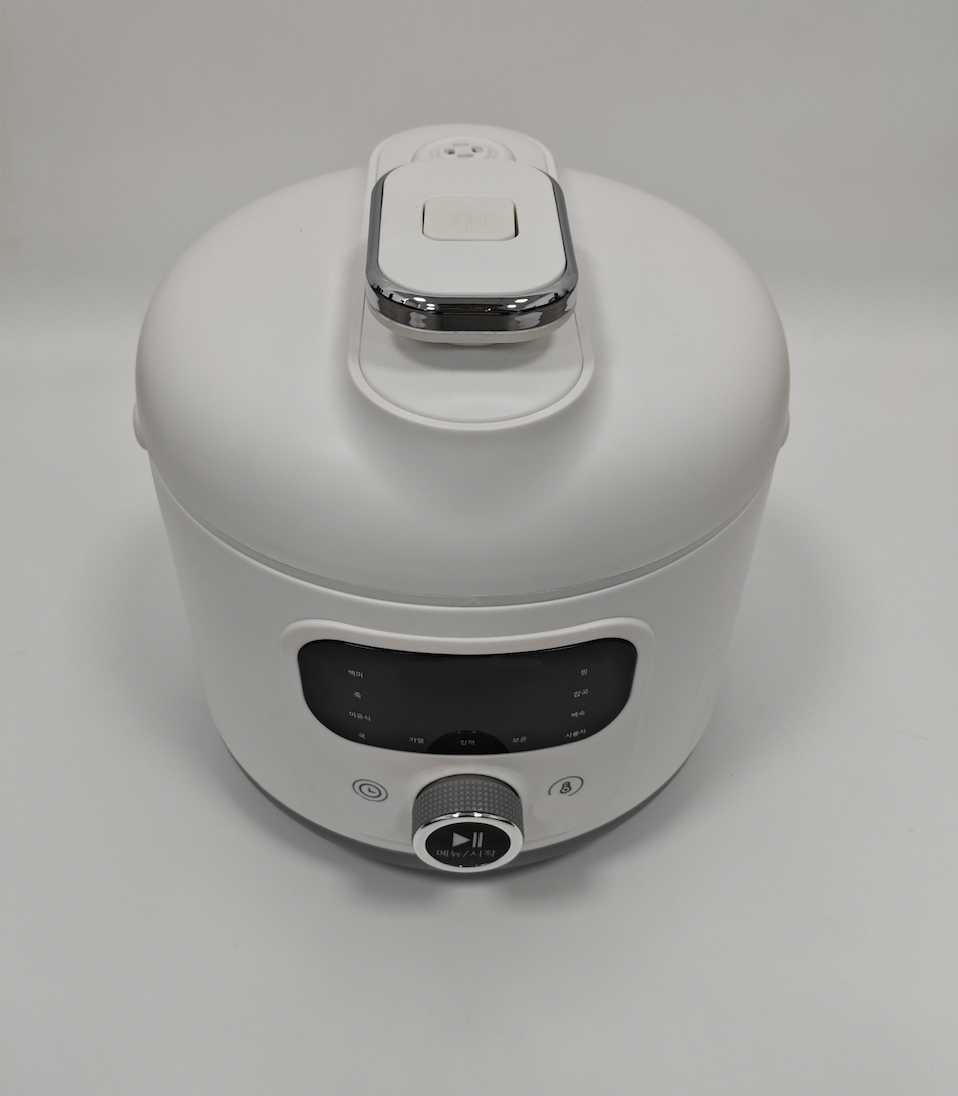 Compact 1.8L Electric Pressure Cooker, LED Display, Preset Cooking Functions